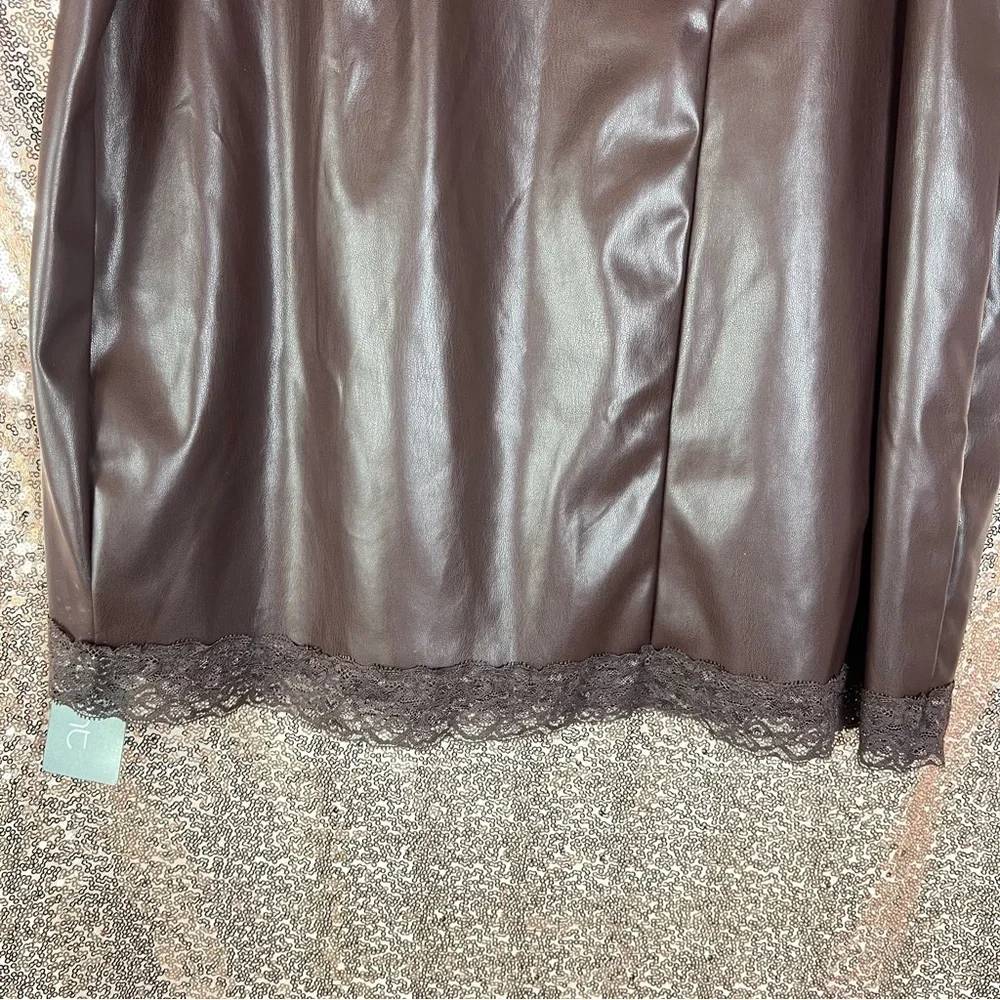 Brown Faux Leather Skirt w/ Lace Trim – Size 2X NWT